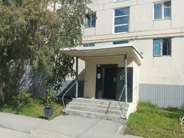 3 комн., 50.5 м², 2 эт.