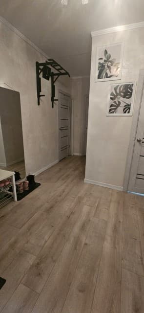 3 комн., 72.0 м², 2 эт.
