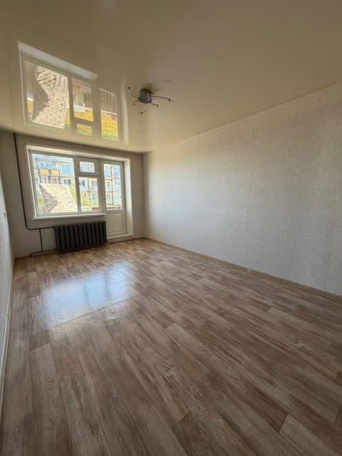 4 комн., 70.0 м², 2 эт.